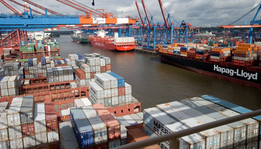 Hapag-Lloyd erwägt Kauf von Riesen-Containerschiffen - DER SPIEGEL
